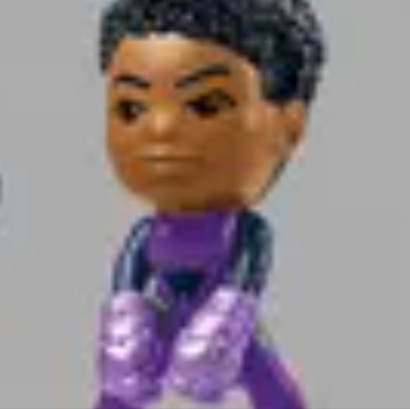 SALE! Marvel Shuri Black Panther Wakanda Forever Collectible Figurine - Picture 2 of 4